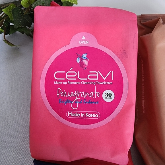 3 Packs of 30  Make up Remover Cleansing Towelettes New - Picture 3 of 8